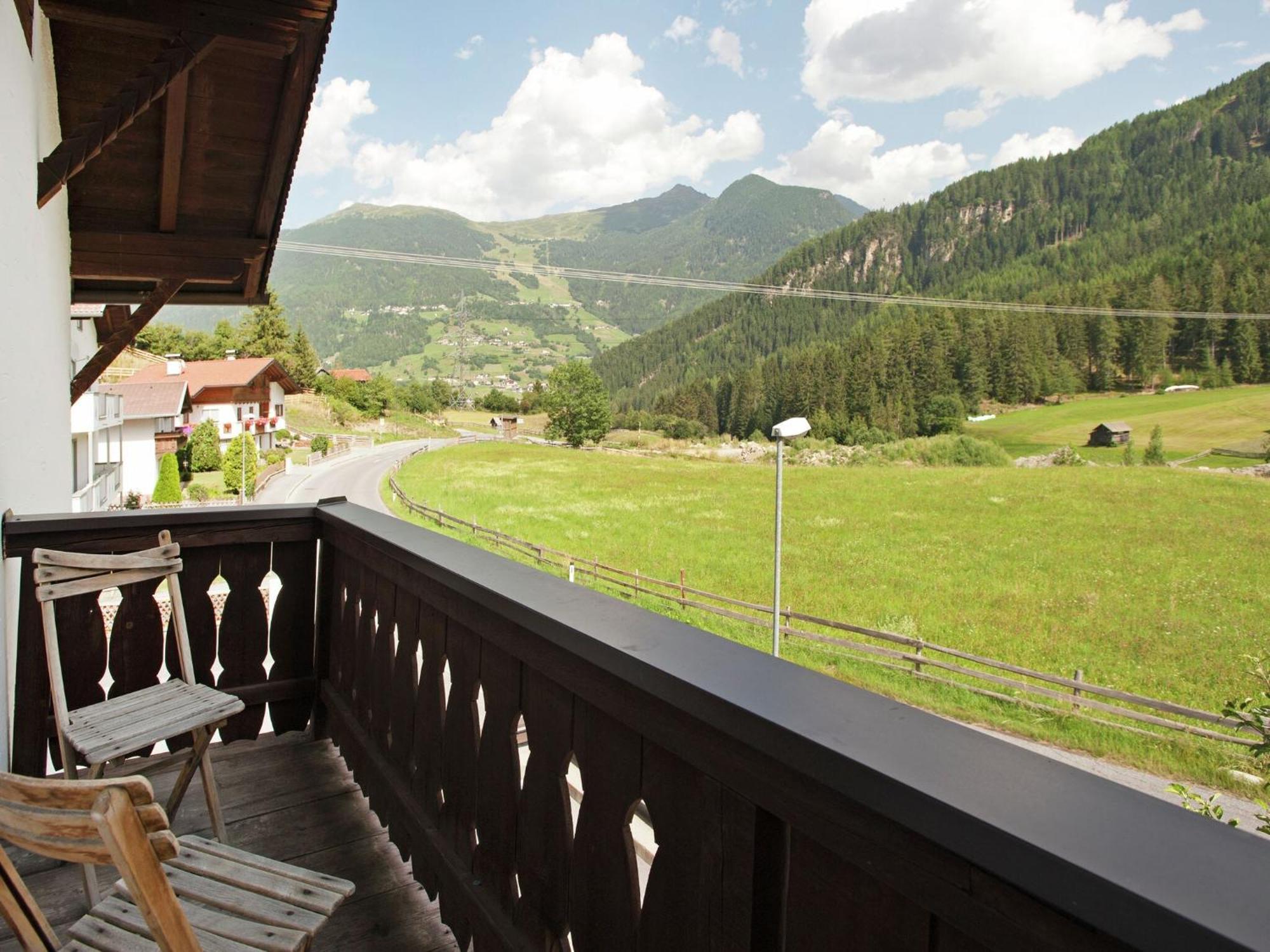 Spacious Holiday Home In Wenns Near Ski Area Zewnętrze zdjęcie